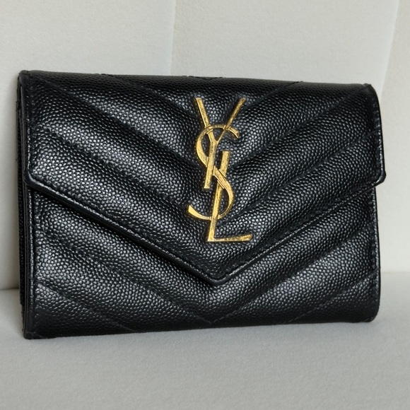 Saint Laurent CASSANDRE MATELASSÉ BLACK ENVELOPE WALLET GRAIN DE POUDRE LEATHER - Picture 2 of 12